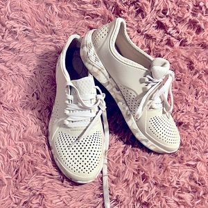 Crocs LiteRide 360 Pacer Sneakers